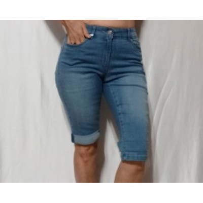 Bermuda en jeans délavé 5 poches ouverture à l'avant